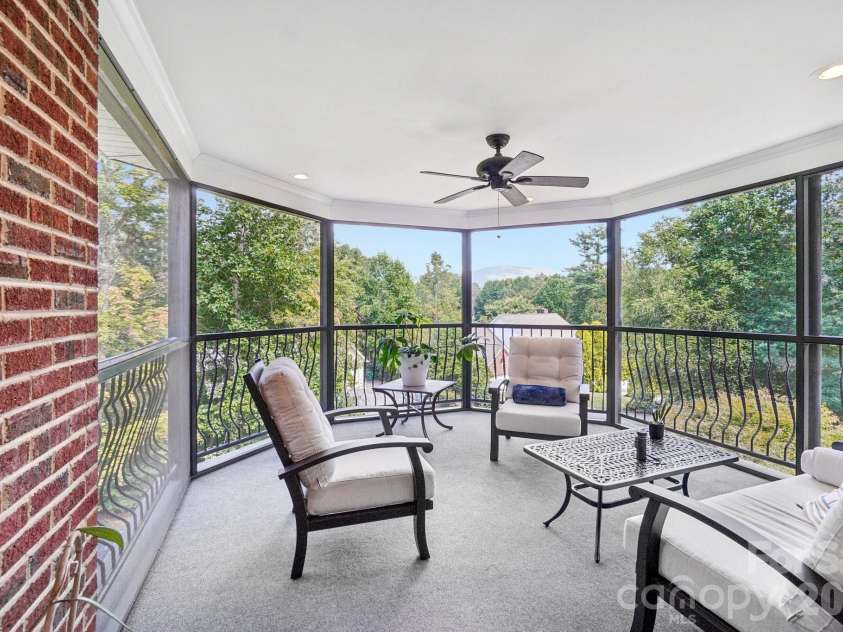 15 Madelyn Lane, Fairview, NC 28730.  MLS# CAR4302295, YatesRealty ID 15033. 