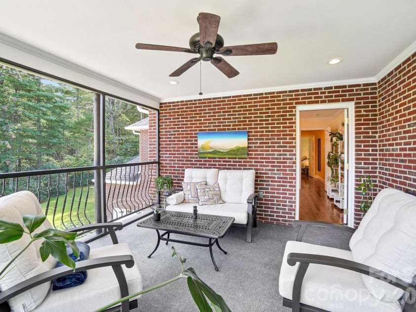 15 Madelyn Lane, Fairview, NC 28730.  MLS# CAR4302295, YatesRealty ID 15033. 