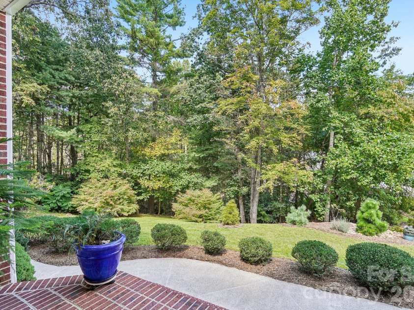15 Madelyn Lane, Fairview, NC 28730.  MLS# CAR4302295, YatesRealty ID 15033. 