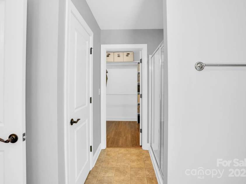 2417 Labelle Drive, Waxhaw, NC 28173.  MLS# CAR4248327, YatesRealty ID 15034. 