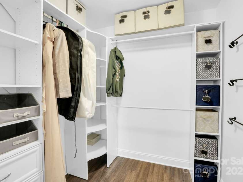 2417 Labelle Drive, Waxhaw, NC 28173.  MLS# CAR4248327, YatesRealty ID 15034. 