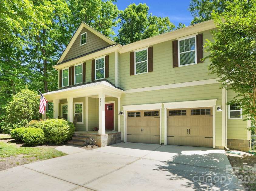 2417 Labelle Drive, Waxhaw, NC 28173.  MLS# CAR4248327, YatesRealty ID 15034. 