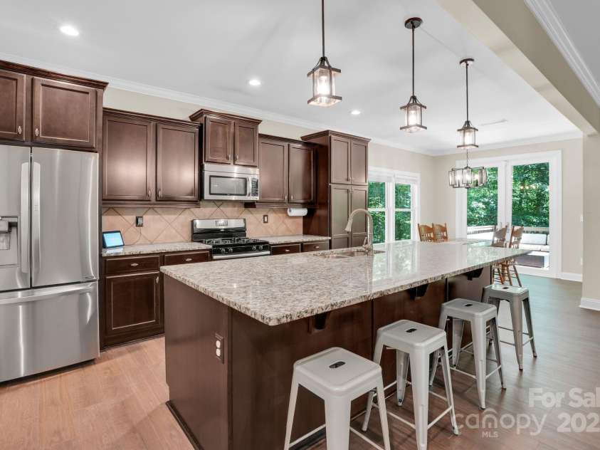 2417 Labelle Drive, Waxhaw, NC 28173.  MLS# CAR4248327, YatesRealty ID 15034. 