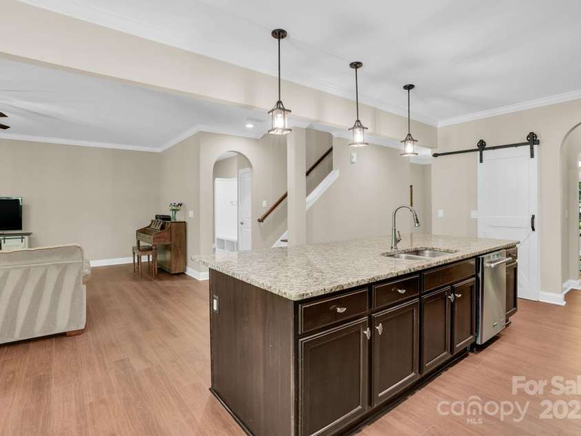 2417 Labelle Drive, Waxhaw, NC 28173.  MLS# CAR4248327, YatesRealty ID 15034. 