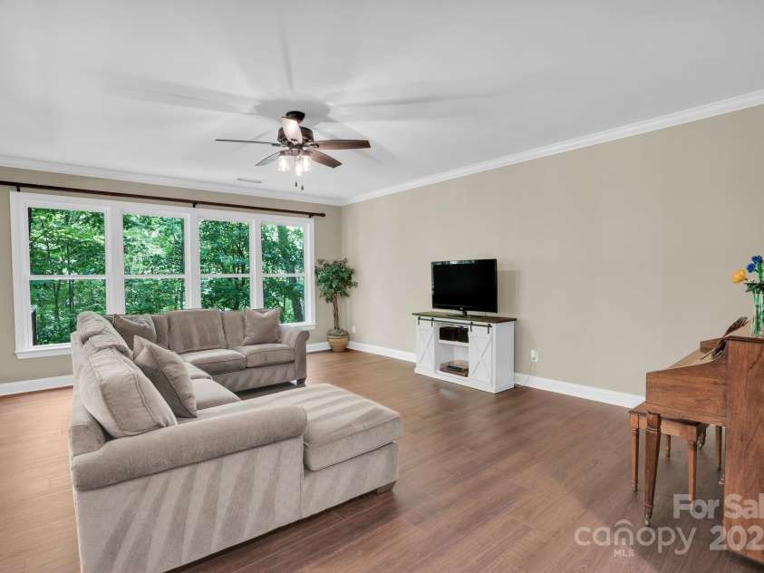 2417 Labelle Drive, Waxhaw, NC 28173.  MLS# CAR4248327, YatesRealty ID 15034. 