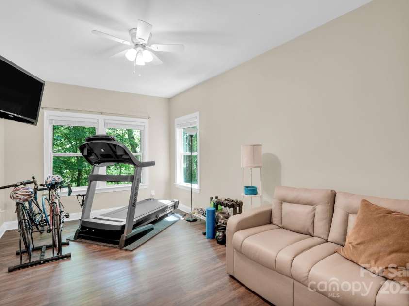 2417 Labelle Drive, Waxhaw, NC 28173.  MLS# CAR4248327, YatesRealty ID 15034. 