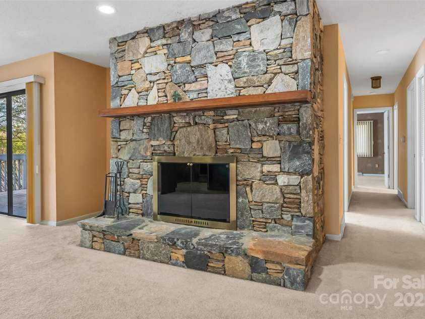 101 Sali Court, Brevard, NC 28712.  MLS# CAR4252205, YatesRealty ID 15035. 