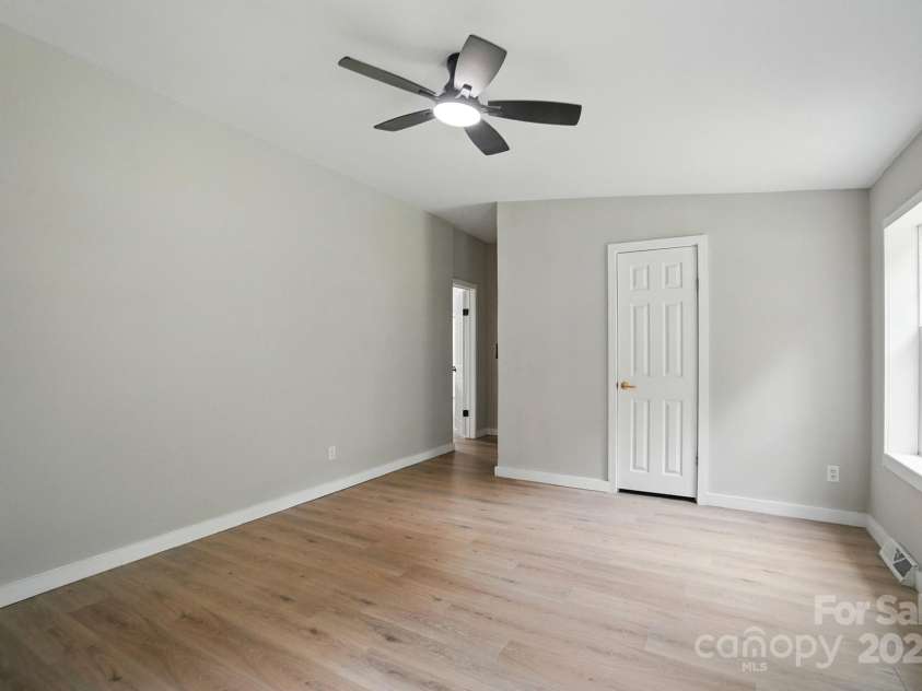 12382 Ritchie Road, Midland, NC 28107.  MLS# CAR4258214, YatesRealty ID 15036. Primary Bedroom