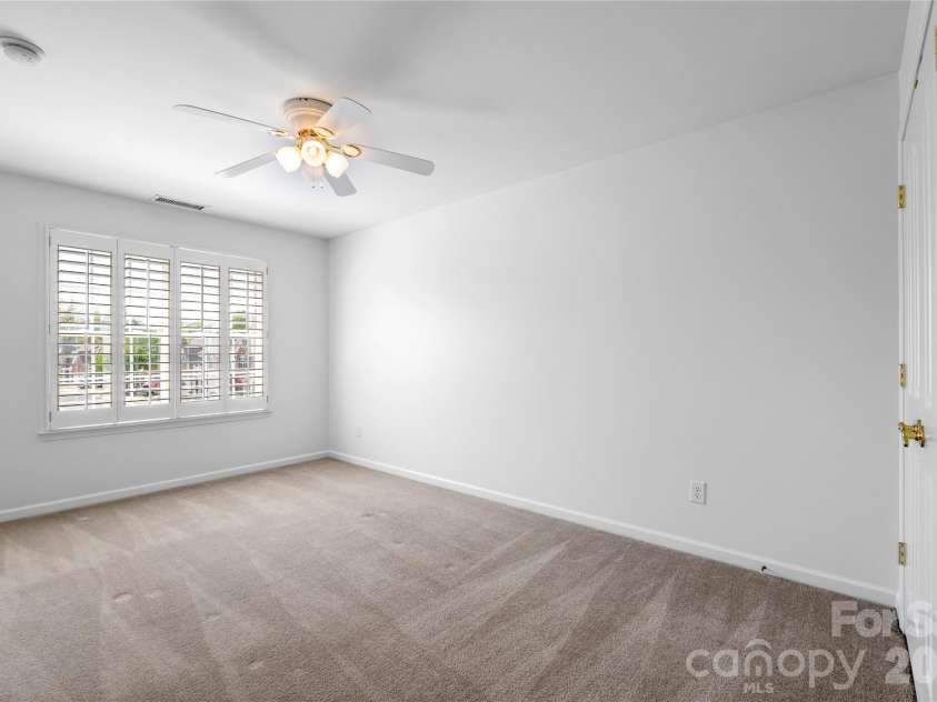 10879 Rogalla Drive, Charlotte, NC 28277.  MLS# CAR4350330, YatesRealty ID 15037. 