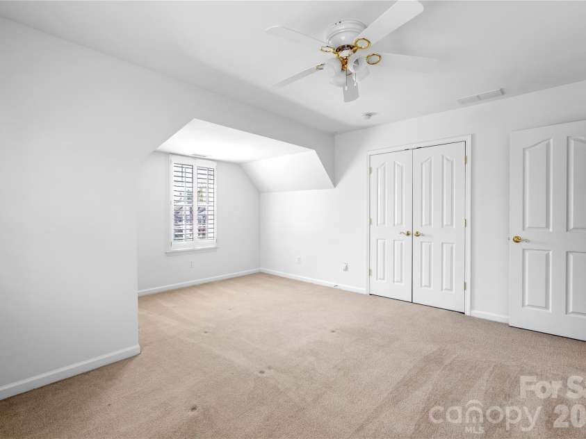 10879 Rogalla Drive, Charlotte, NC 28277.  MLS# CAR4350330, YatesRealty ID 15037. 
