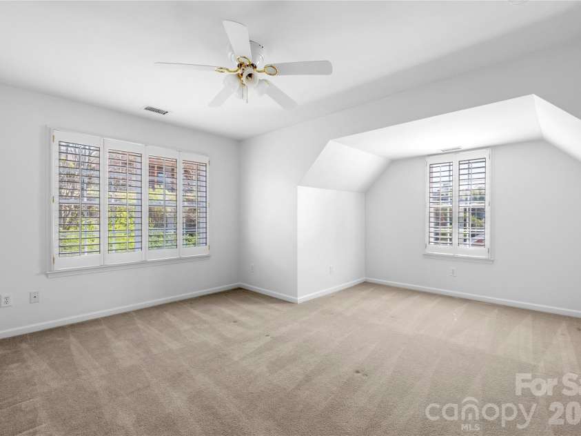 10879 Rogalla Drive, Charlotte, NC 28277.  MLS# CAR4350330, YatesRealty ID 15037. 