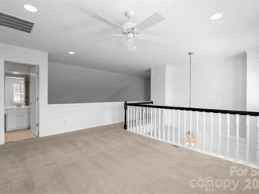10879 Rogalla Drive, Charlotte, NC 28277.  MLS# CAR4350330, YatesRealty ID 15037. 