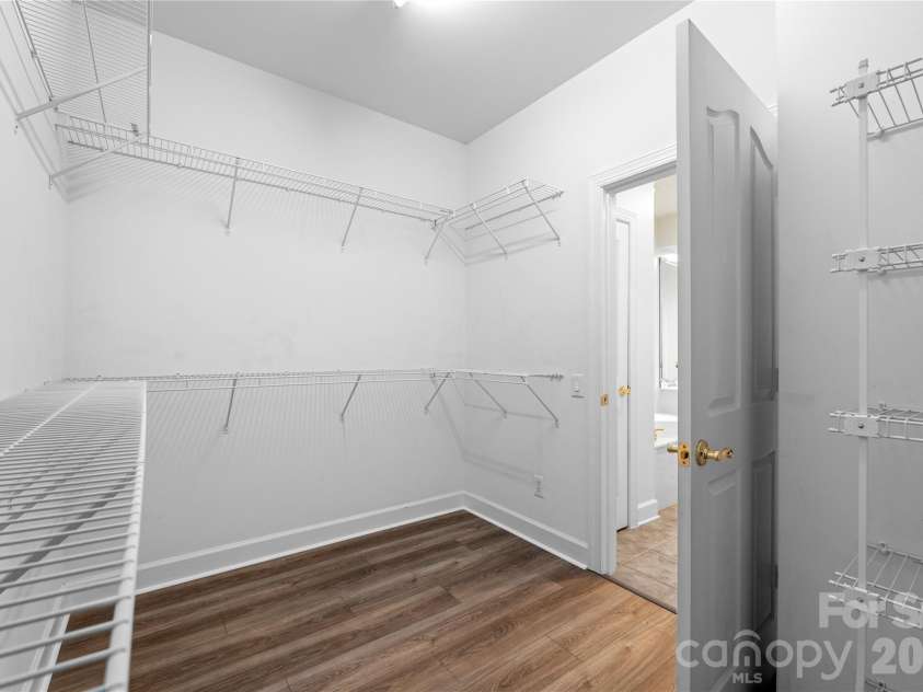 10879 Rogalla Drive, Charlotte, NC 28277.  MLS# CAR4350330, YatesRealty ID 15037. 