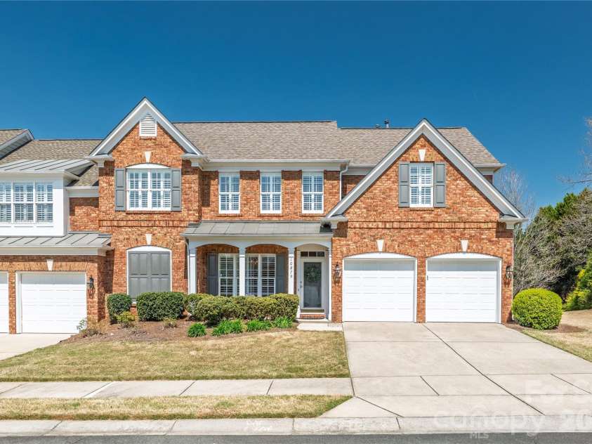 10879 Rogalla Drive, Charlotte, NC 28277.  MLS# CAR4350330, YatesRealty ID 15037. 