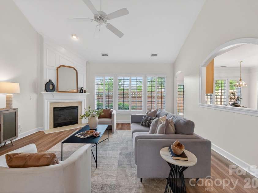 10879 Rogalla Drive, Charlotte, NC 28277.  MLS# CAR4350330, YatesRealty ID 15037. 