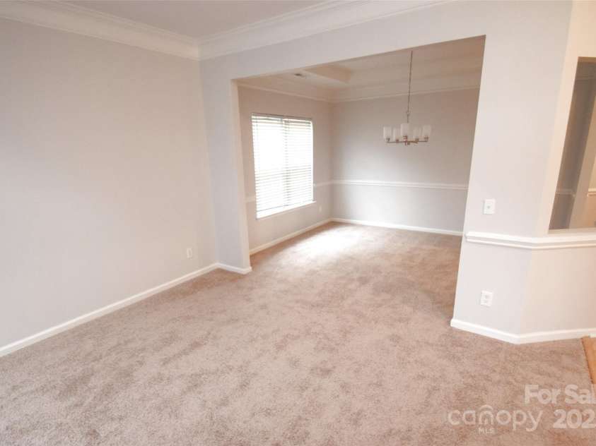 10214 Stoneykirk Lane, Charlotte, NC 28269.  MLS# CAR4327796, YatesRealty ID 1504. 