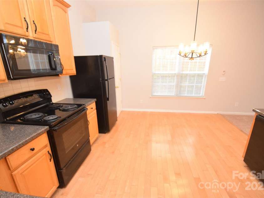 10214 Stoneykirk Lane, Charlotte, NC 28269.  MLS# CAR4327796, YatesRealty ID 1504. 