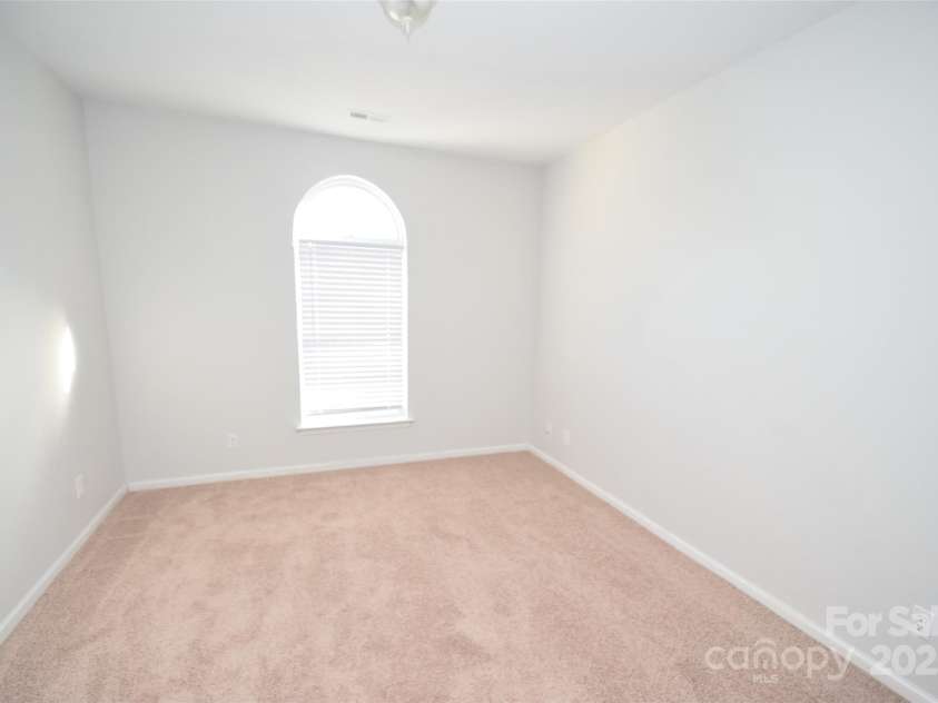 10214 Stoneykirk Lane, Charlotte, NC 28269.  MLS# CAR4327796, YatesRealty ID 1504. 