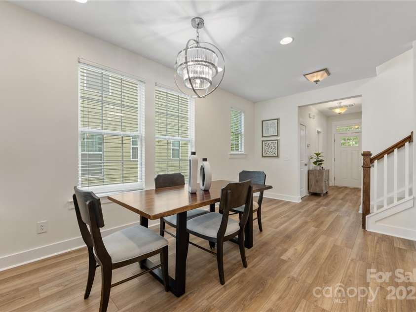 2638 Double Oaks Road, Charlotte, NC 28206.  MLS# CAR4252717, YatesRealty ID 15041. 