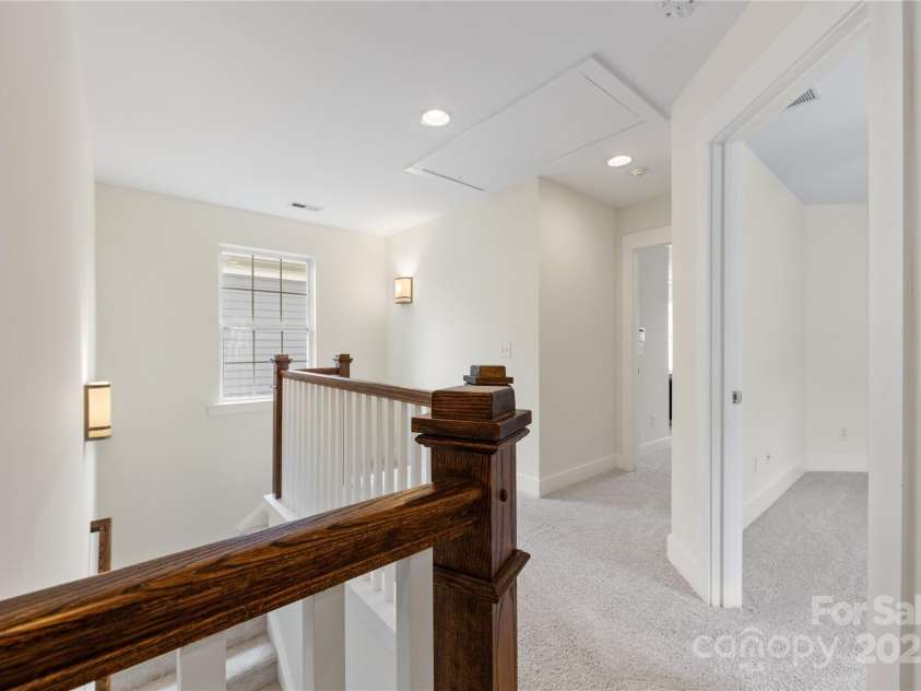 2638 Double Oaks Road, Charlotte, NC 28206.  MLS# CAR4252717, YatesRealty ID 15041. 