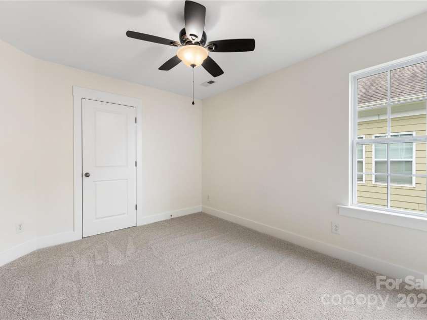 2638 Double Oaks Road, Charlotte, NC 28206.  MLS# CAR4252717, YatesRealty ID 15041. 