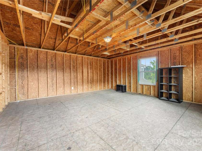 2638 Double Oaks Road, Charlotte, NC 28206.  MLS# CAR4252717, YatesRealty ID 15041. 
