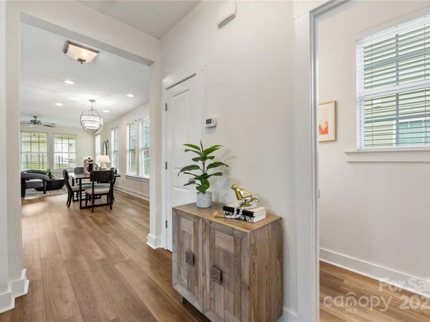 2638 Double Oaks Road, Charlotte, NC 28206.  MLS# CAR4252717, YatesRealty ID 15041. Gorgeous NEW luxury laminate flooring!  You have to see it/walk on it to believe it.