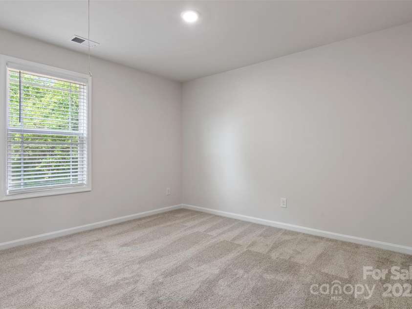 3315 15th Avenue, Hickory, NC 28602.  MLS# CAR4249963, YatesRealty ID 15042. 