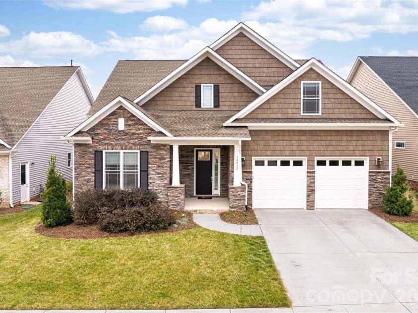 14015 Cameryn Elise Drive, Cornelius, NC 28031.  MLS# CAR4340898, YatesRealty ID 15043. 