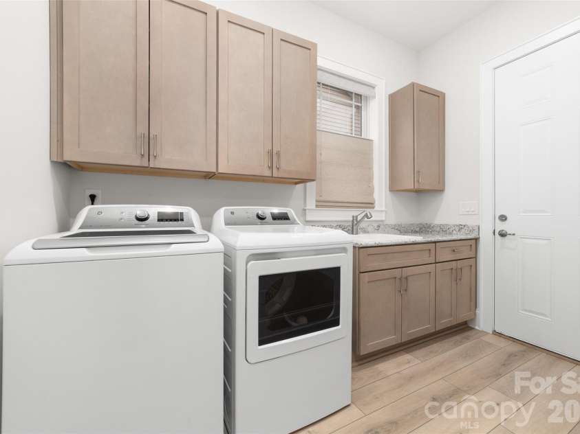 14015 Cameryn Elise Drive, Cornelius, NC 28031.  MLS# CAR4340898, YatesRealty ID 15043. 