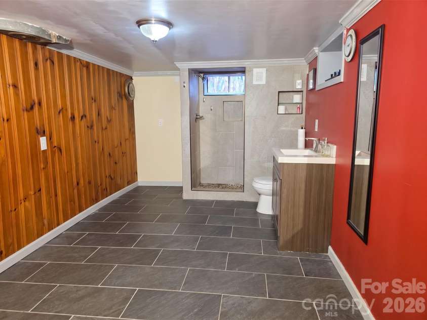 516 Mulberry Street, Statesville, NC 28677.  MLS# CAR4332832, YatesRealty ID 15043. 