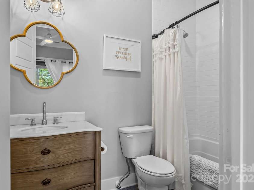 1289 Northview Drive, Morganton, NC 28655.  MLS# CAR4237998, YatesRealty ID 15044. 