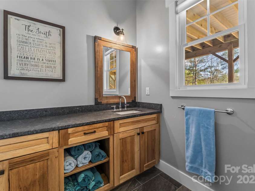 1289 Northview Drive, Morganton, NC 28655.  MLS# CAR4237998, YatesRealty ID 15044. 