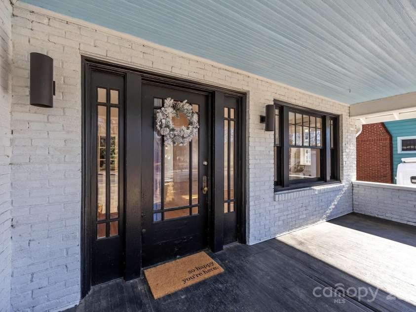 100 Brevard Road, Asheville, NC 28806.  MLS# CAR4293602, YatesRealty ID 15045. 