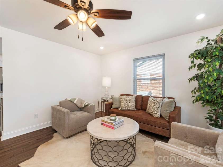 4014 Fieldcrest Road, Charlotte, NC 28217.  MLS# CAR4341849, YatesRealty ID 15046. 