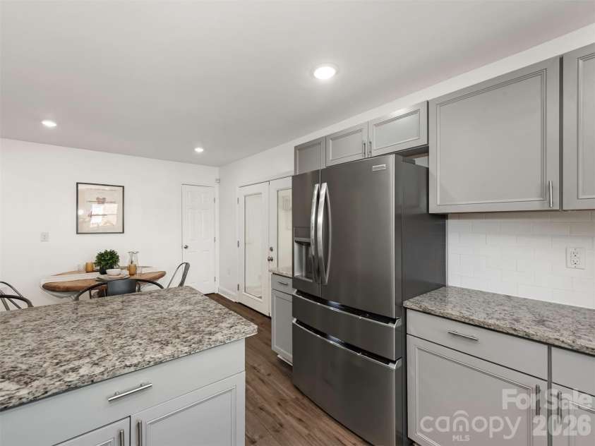 4014 Fieldcrest Road, Charlotte, NC 28217.  MLS# CAR4341849, YatesRealty ID 15046. 