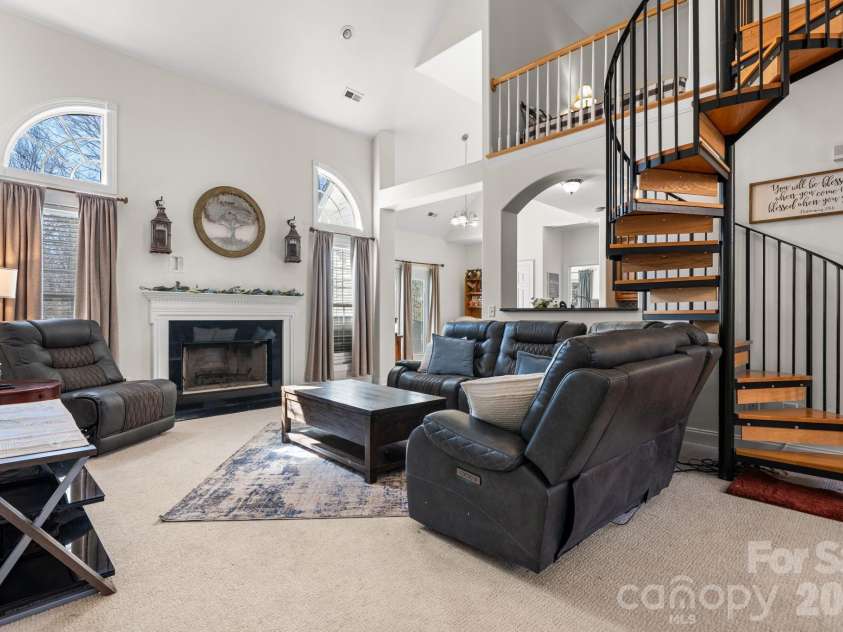 324 Old Hardin Road, Dallas, NC 28034.  MLS# CAR4350191, YatesRealty ID 15047. 
