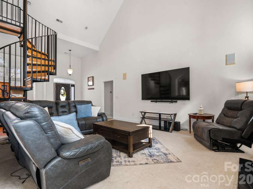 324 Old Hardin Road, Dallas, NC 28034.  MLS# CAR4350191, YatesRealty ID 15047. 