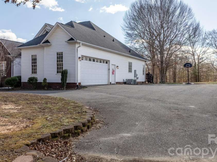 324 Old Hardin Road, Dallas, NC 28034.  MLS# CAR4350191, YatesRealty ID 15047. 