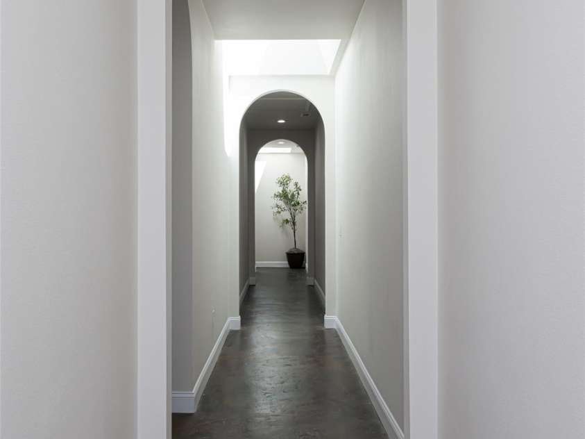 225 Main Street, Hendersonville, NC 28792.  MLS# CAR4231199, YatesRealty ID 15048. 