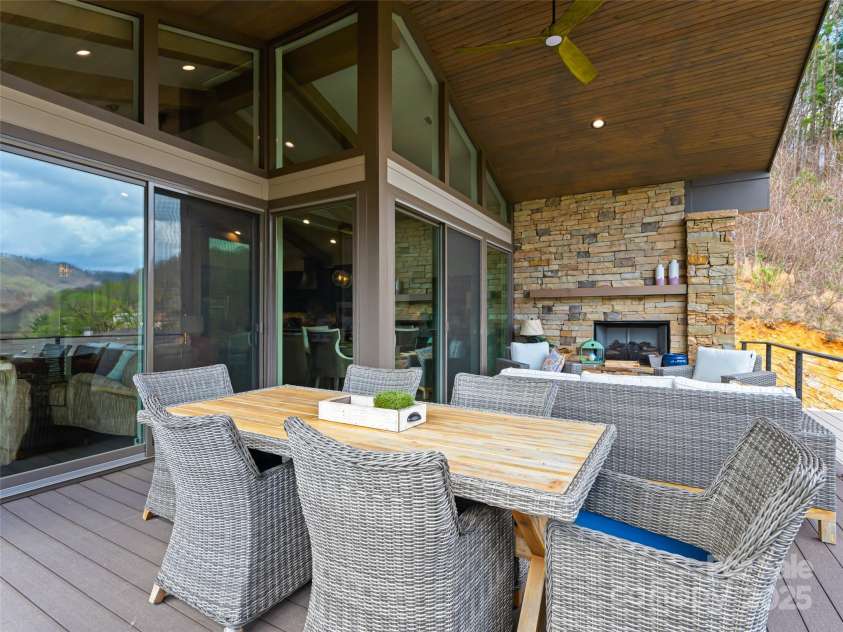 173 Southpoint Ridge, Maggie Valley, NC 28751.  MLS# CAR4254266, YatesRealty ID 1505. 