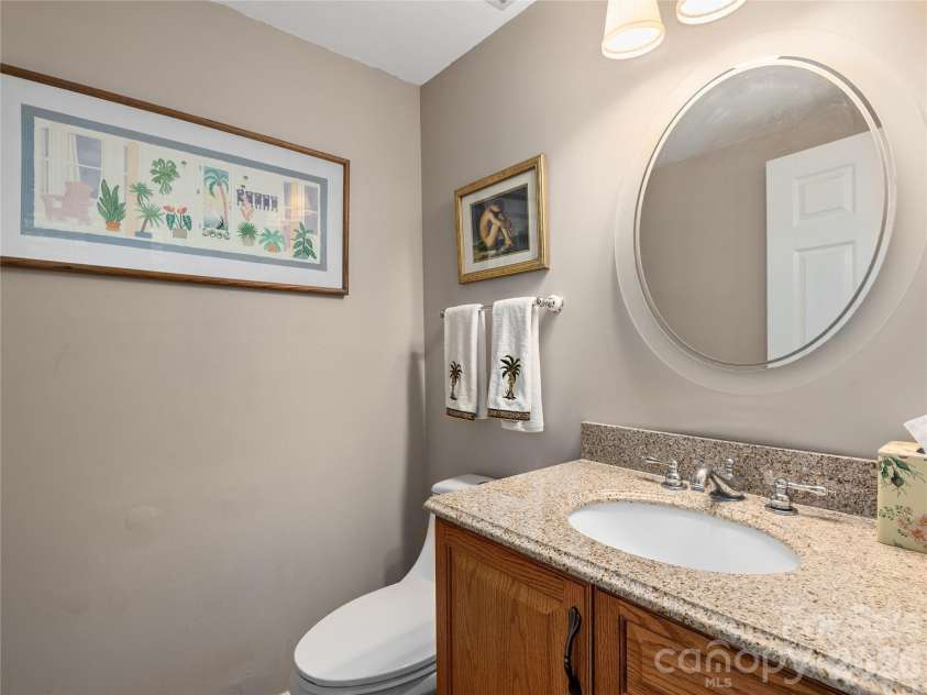 142 Twin Lakes Drive, Candler, NC 28715.  MLS# CAR4362309, YatesRealty ID 15050. 
