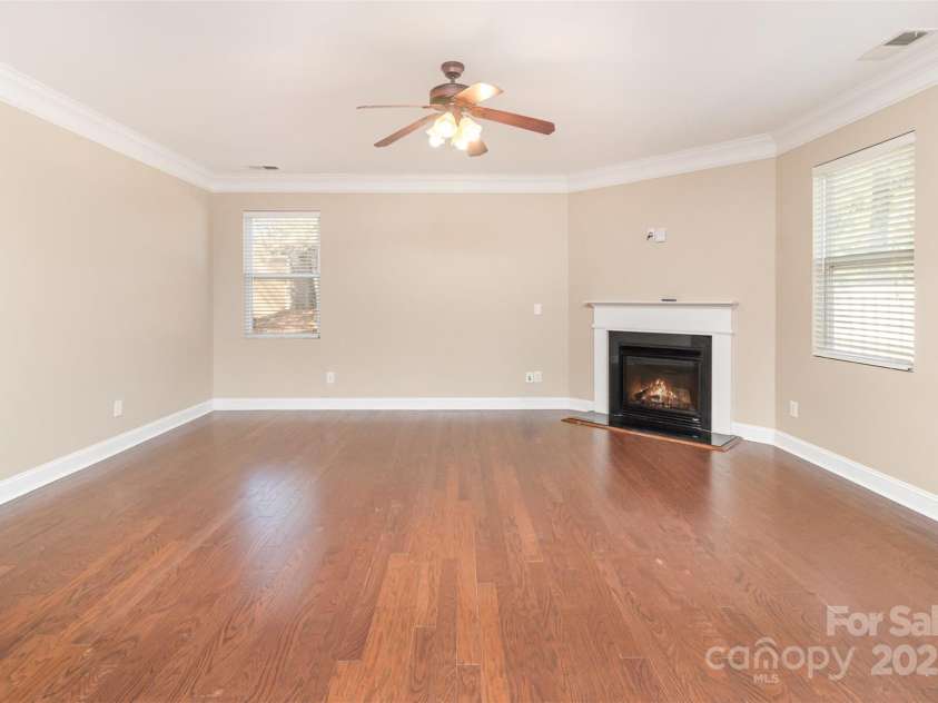 7638 Carrington Forest Lane, Matthews, NC 28105.  MLS# CAR4244889, YatesRealty ID 15051. 