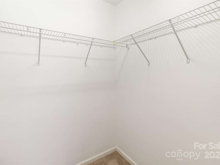 7638 Carrington Forest Lane, Matthews, NC 28105.  MLS# CAR4244889, YatesRealty ID 15051. 