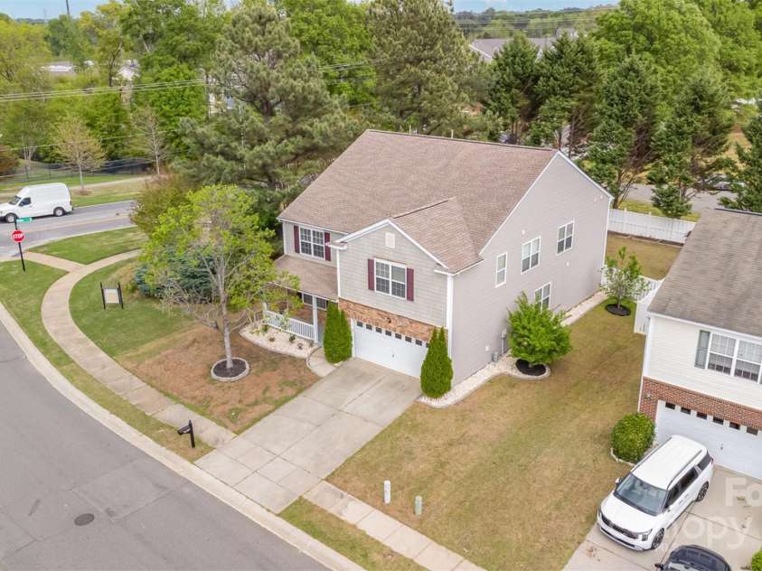 7638 Carrington Forest Lane, Matthews, NC 28105.  MLS# CAR4244889, YatesRealty ID 15051. 