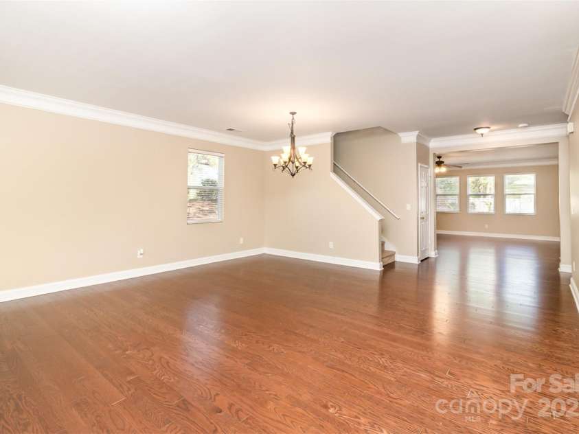 7638 Carrington Forest Lane, Matthews, NC 28105.  MLS# CAR4244889, YatesRealty ID 15051. 