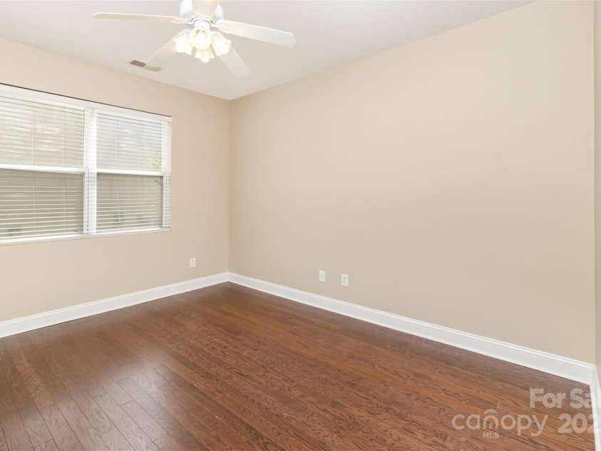 7638 Carrington Forest Lane, Matthews, NC 28105.  MLS# CAR4244889, YatesRealty ID 15051. 