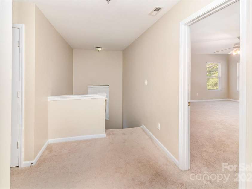 7638 Carrington Forest Lane, Matthews, NC 28105.  MLS# CAR4244889, YatesRealty ID 15051. 