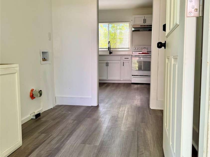 211 Cedar Drive, Concord, NC 28025.  MLS# CAR4368071, YatesRealty ID 15054. 