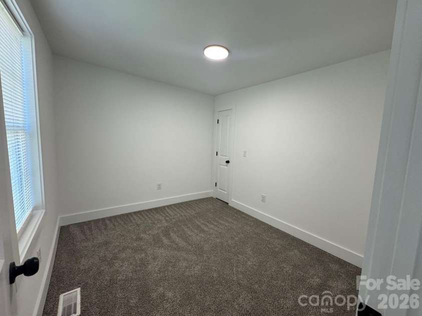 211 Cedar Drive, Concord, NC 28025.  MLS# CAR4368071, YatesRealty ID 15054. 